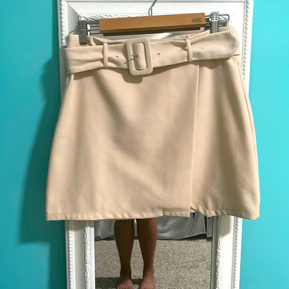 Cream classy skirt